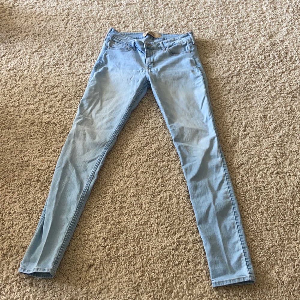 Hollister Skinny Jeans for early teen girls